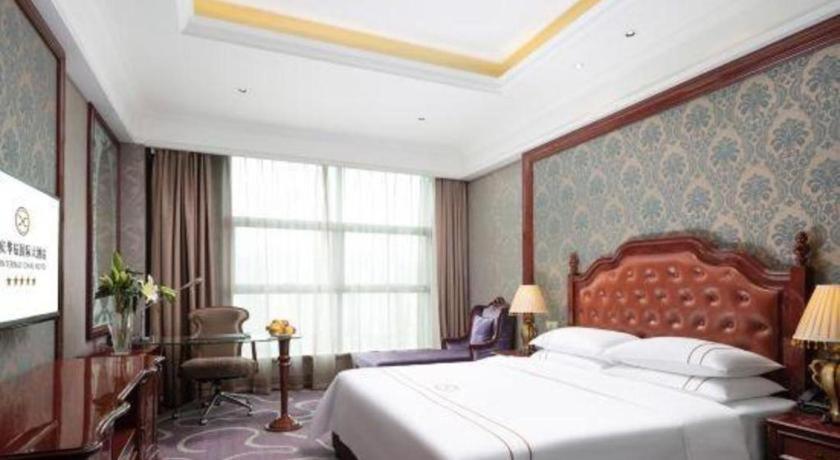 Chongqing Huachen International Hotel Exterior foto